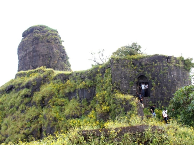 TREK TO KARNALA FORT