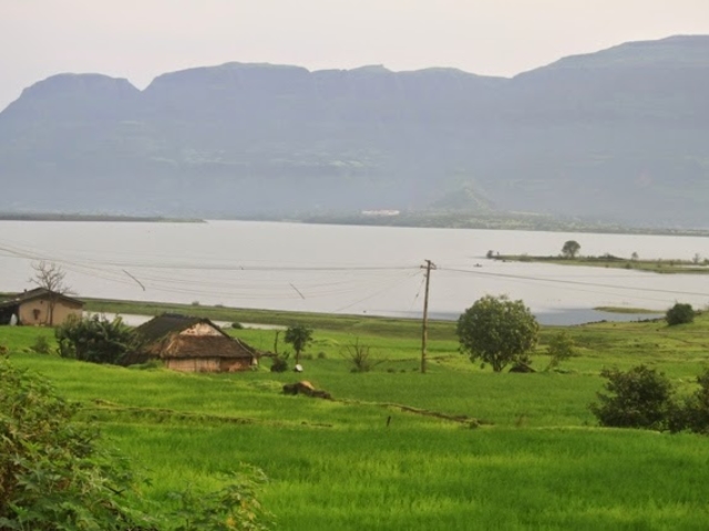 TREK TO MALSHEJGHAT 2014